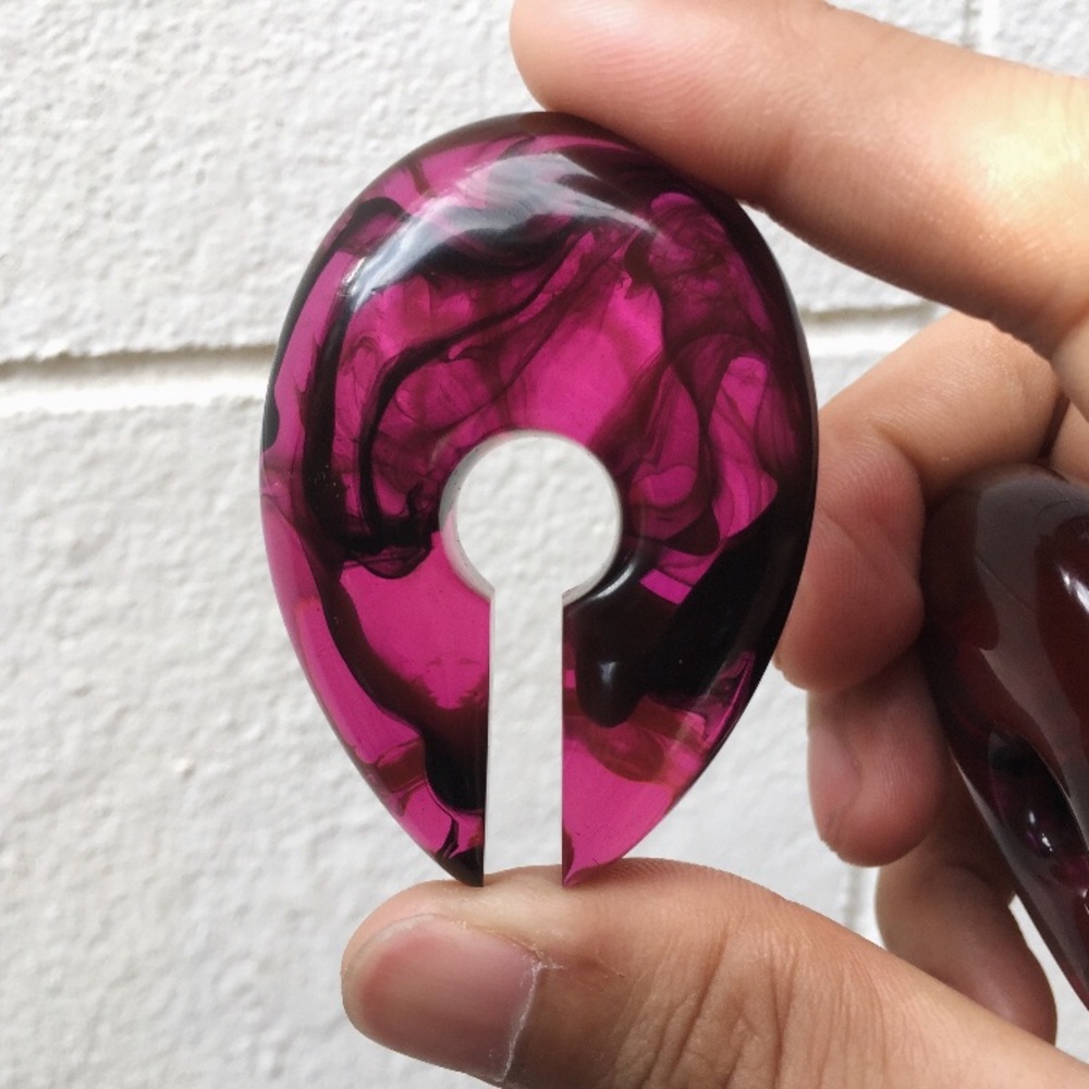 ⭐️16mm 5/8 PLUGS💖CUSTOM PINK/BLACK GAUGES HANGERS - Picture 2 of 5